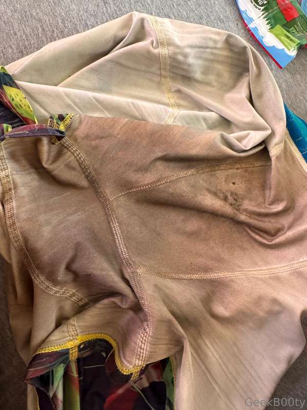 yall really voted for these smelly ass yellow ethikas again ..