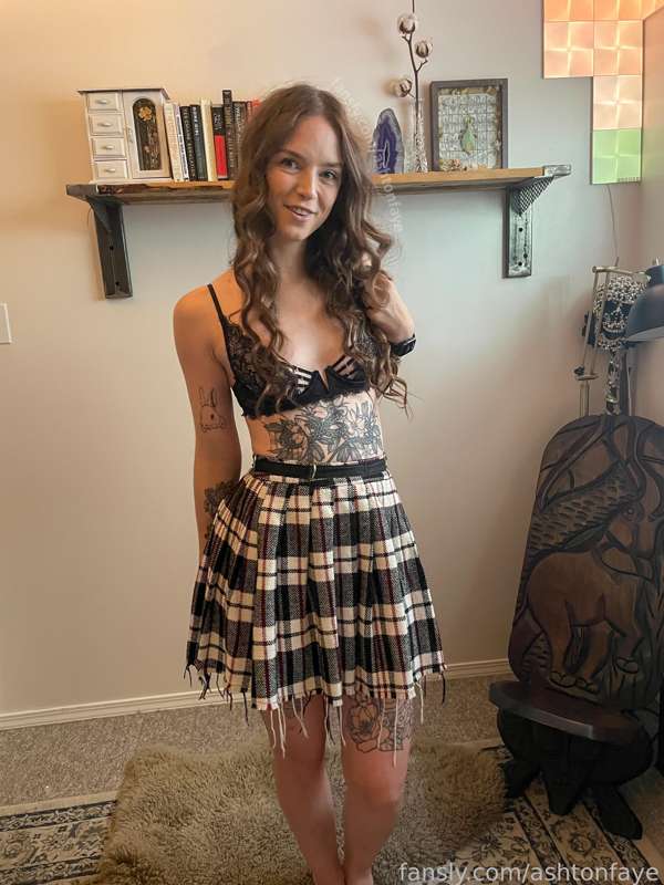 Ashtonfaye - Fansly - 06 Oct, 2021