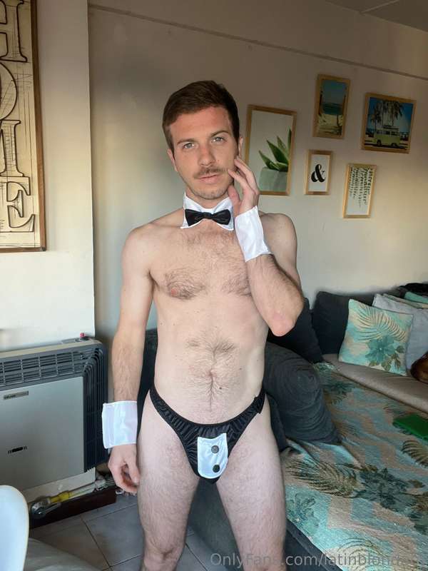 Would you like me to be your waiter?💥🫢 2