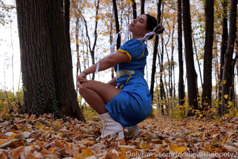 The last photo dump from this cosplay. 8
