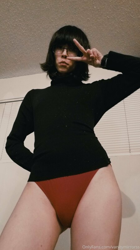 TURTLENECKS 4 ROBOTS 3