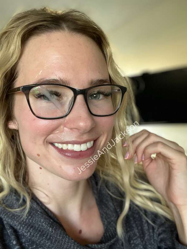 This is what glasses are for, right?! 😛😈💦 5