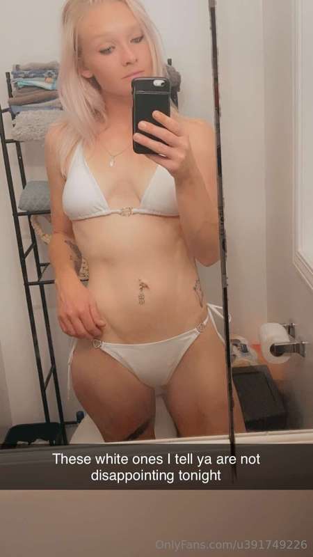 Starting a poll. Which color bathing suits do you think I’m .. 5