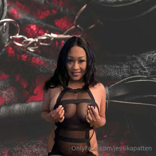 I love playing with my nipples and rubbing my clit, it feels.. 2
