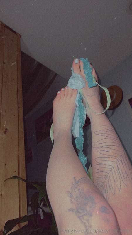I took EVERYTHING off. Message me to see! 💦🥵