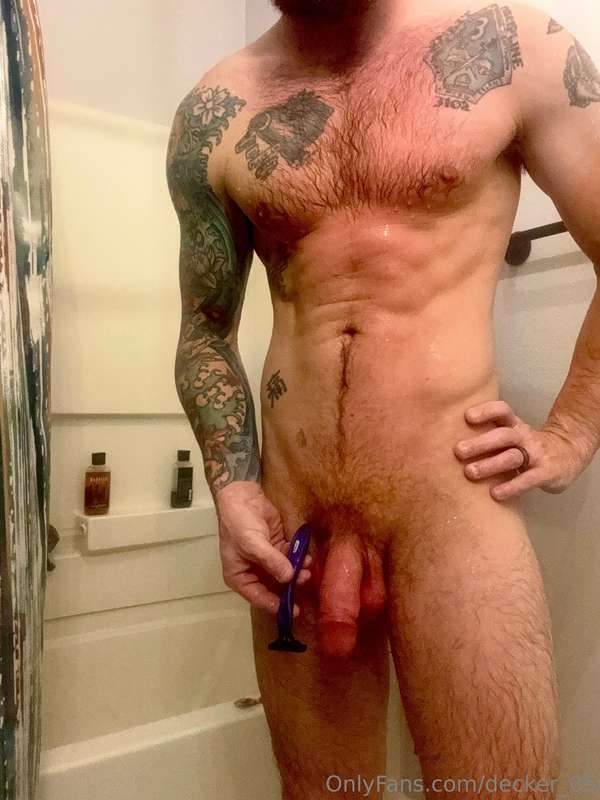 Bic razor for reference