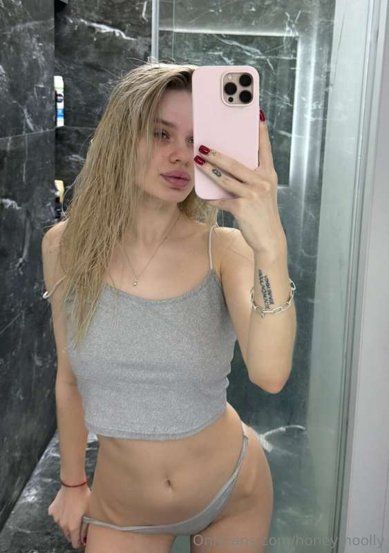 💞Hello, I’m Sylvia @sylwia_laly, 🥰 I’m 20, and between lectu..