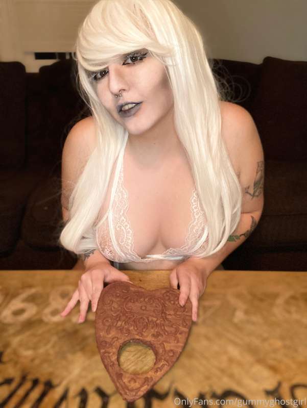 If you play with an Ouija board, a horny ghost may appear 👻 14