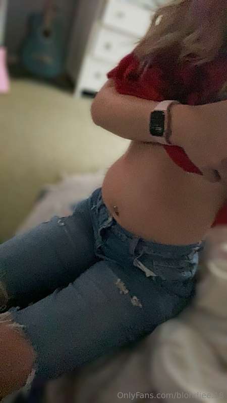 Throwback Thursday✨ When these jeans started to get tighter .. 3