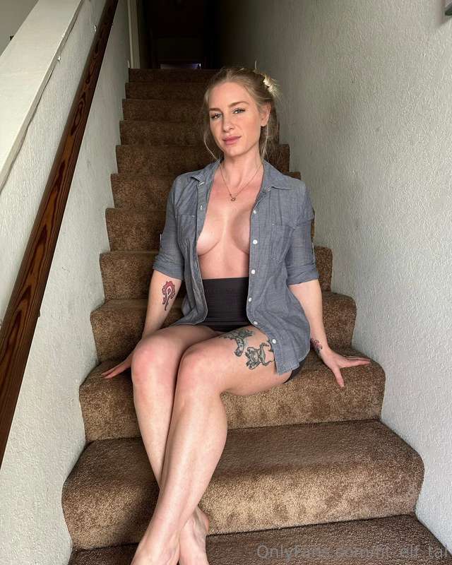 Stay home and I’ll be your secretary today 😘
