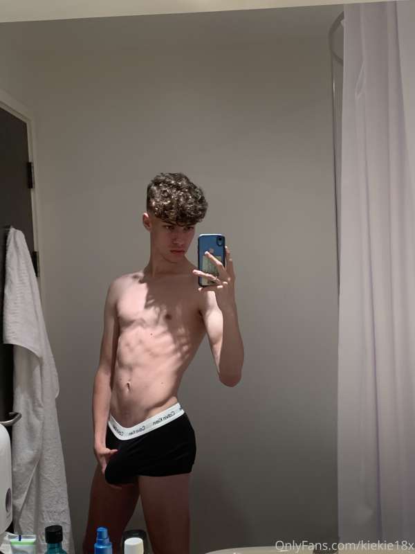 Swipe to see the goods ;) sorry I haven’t been replying to m..