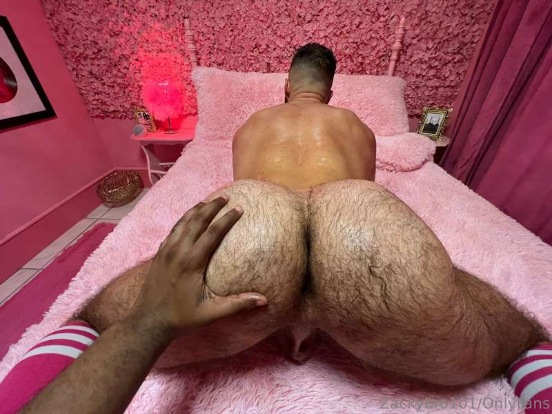 Okay back to our regularly scheduled program 😏🤤😈 here’s 40 e.. 39