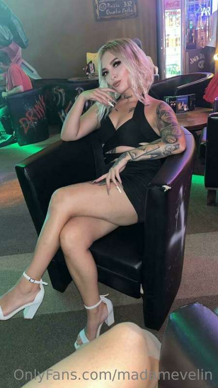 👠😈