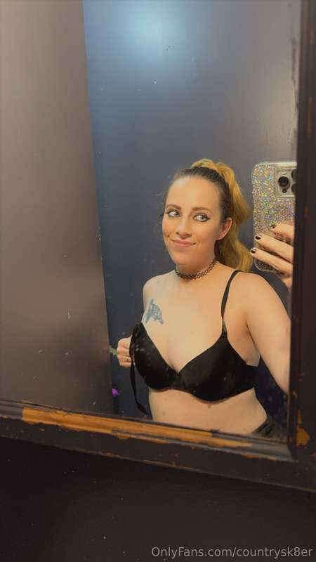 Countrysk8Er - Onlyfans - 14 Apr, 2025
