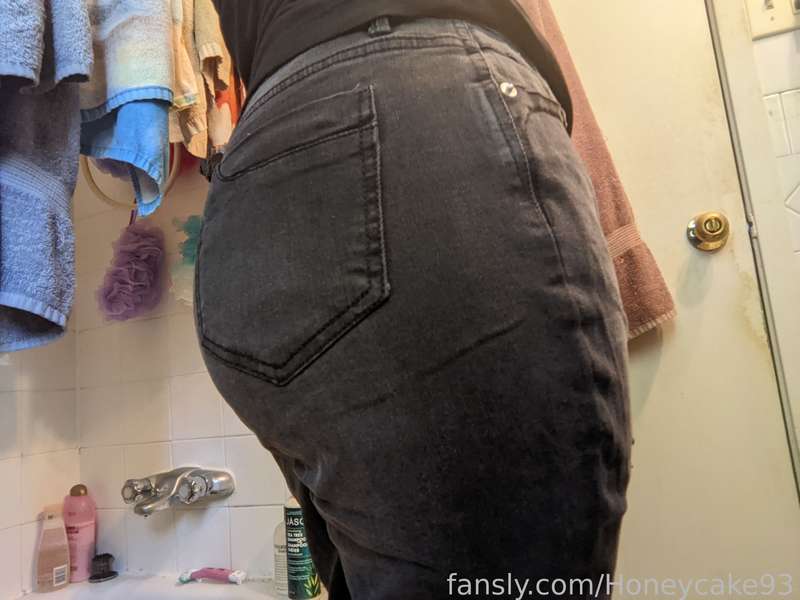 Honeycake93 - Fansly - 15 Jan, 2024 1