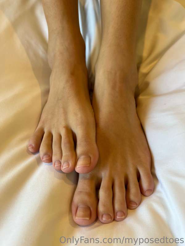 Cum see this 15 picture and 1 video natural toes set! Watch ..