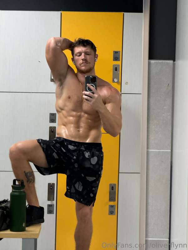 Fresh out of the gym and dripping in sweat—who's ready to co..
