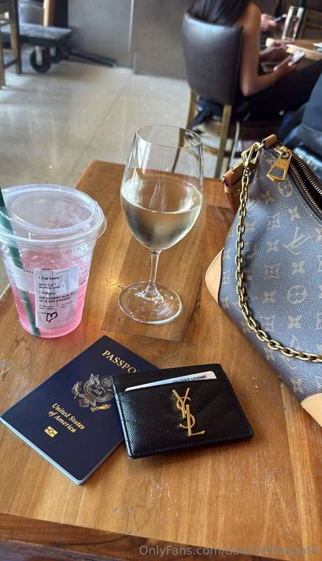 Tip to buy me a second glass of wine (or for my whole trip) ..