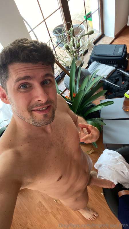 Kristofcale_Free - Onlyfans - 04 Nov, 2024