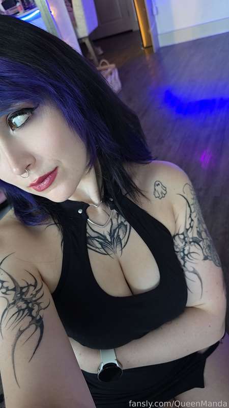 Queenmanda - Fansly - 10 Apr, 2025 1