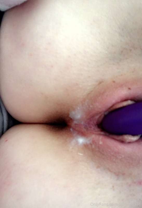 Creamy Cummy Pussy 💦🐱