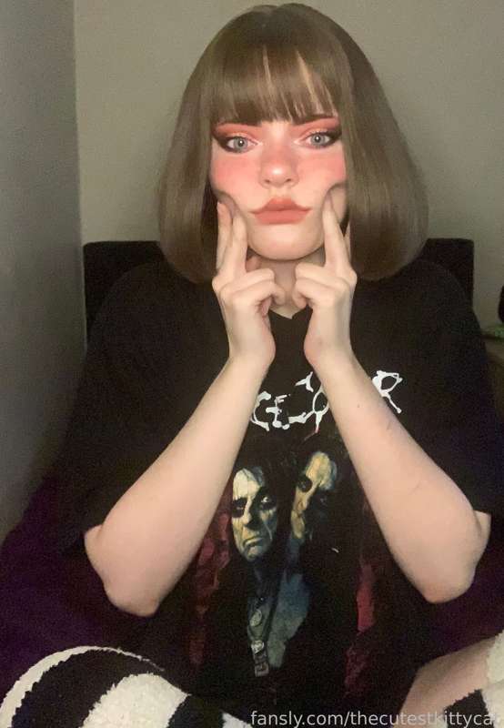 Thecutestkittycat - Fansly - 25 Aug, 2021