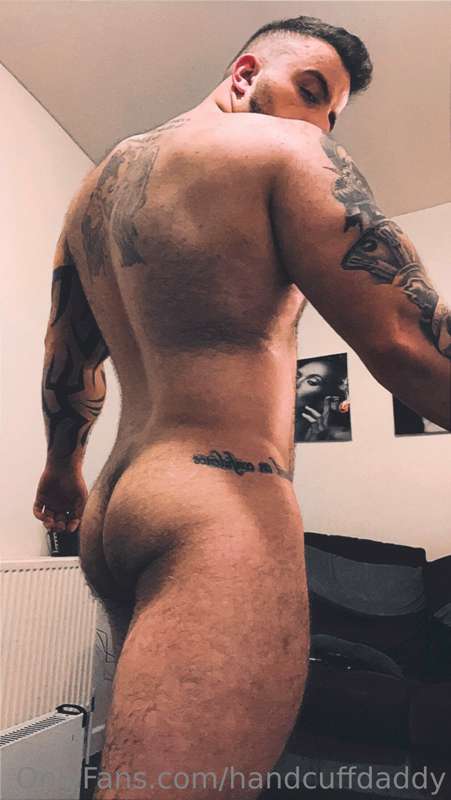 How’s my ass look? 🍑💦🔥 1