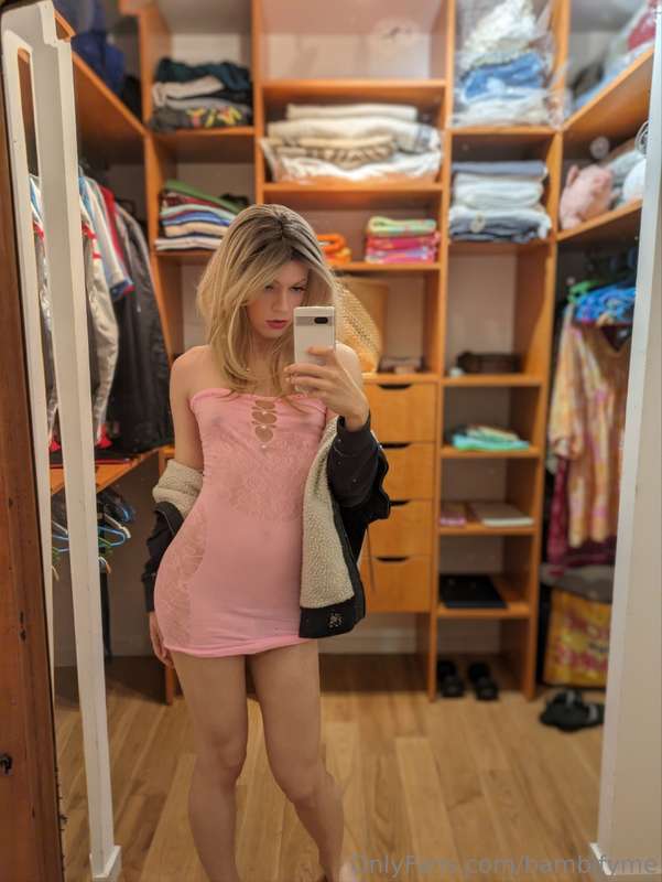 🩷 Feeling the pink 🩷 How's your sunday going ? 😸 9