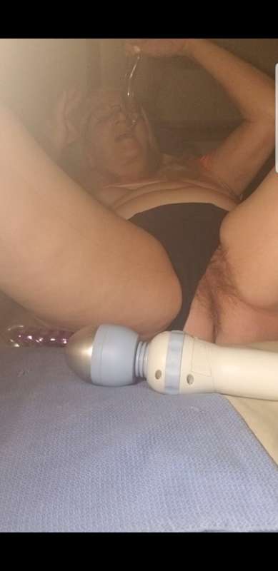 Today's video preview pics! 😜

My NAKED YOGA: 
https://howtu.. 14