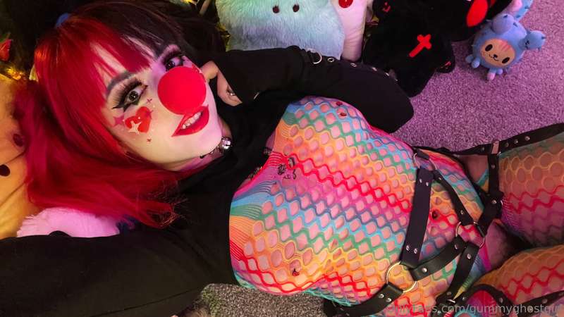 Wanna be my ring master? 🤡🩷 I’ll do whatever you say 😏 22