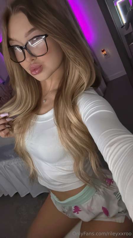 Goodnight kissies 😘