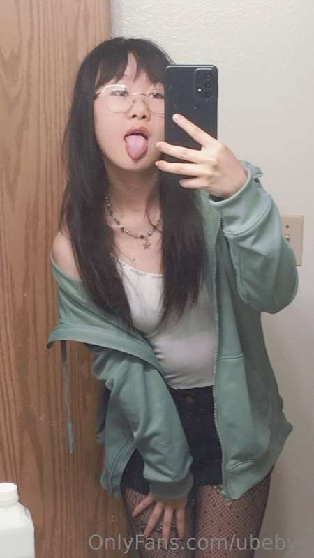 Felt cute hiii 1