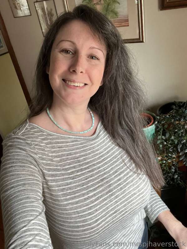 Off to get a haircut (nothing major, mostly just cleaning up..
