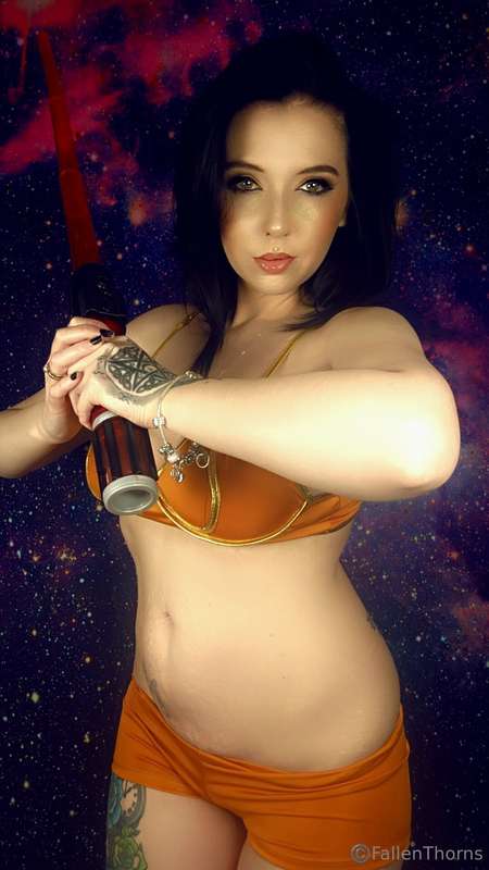 Fallenthorns - Onlyfans - 03 May, 2025