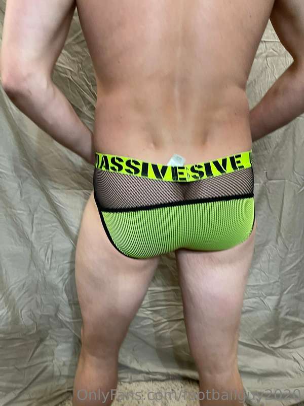 Sexy massive briefs!