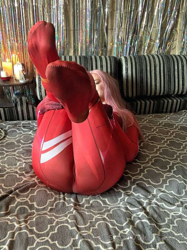 Would you lift my leg higher to fuck me?? 😜💦😈