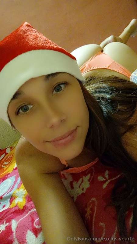 @hotstrawberry0    @hotstrawberry0      She's my super playf..