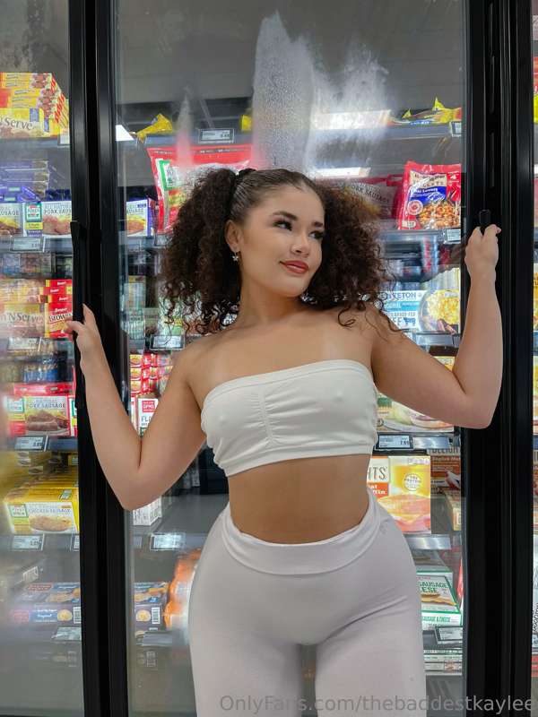 Wyd babe?? DM me🥰