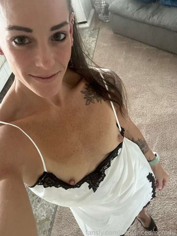 Convincedmom4U - Fansly - 17 Aug, 2023 9