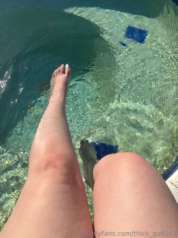 Thick_Gurl101 - Onlyfans - 11 Apr, 2025