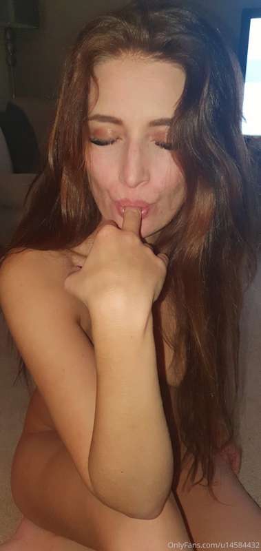 Would you like to taste my pussy? It tastes so good I promis..