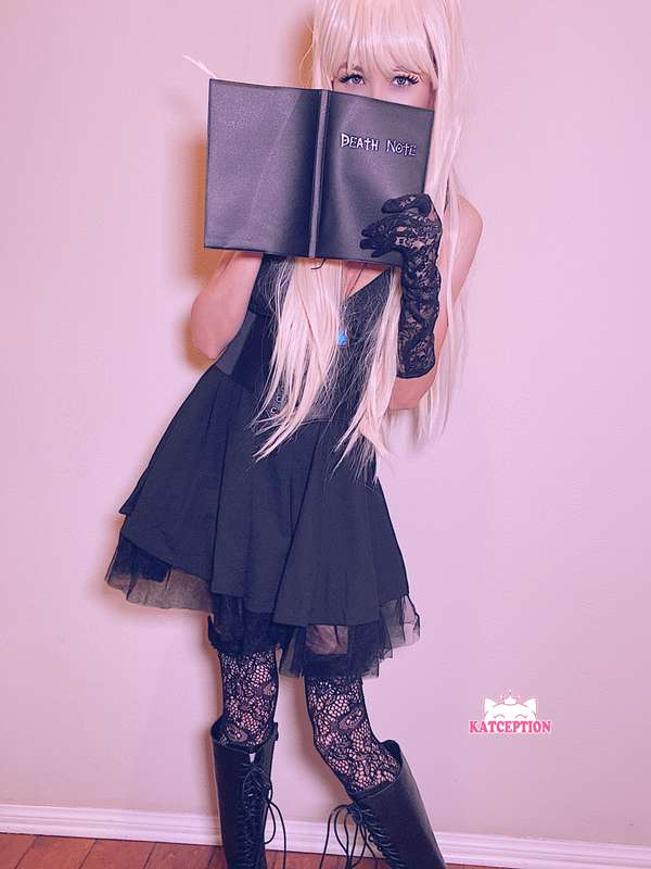 Misa 💓 she needs some leg garters 😉 4