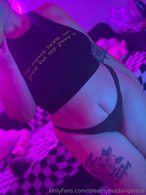 I slipped into something sparkly, got a little stoned, and l.. 6