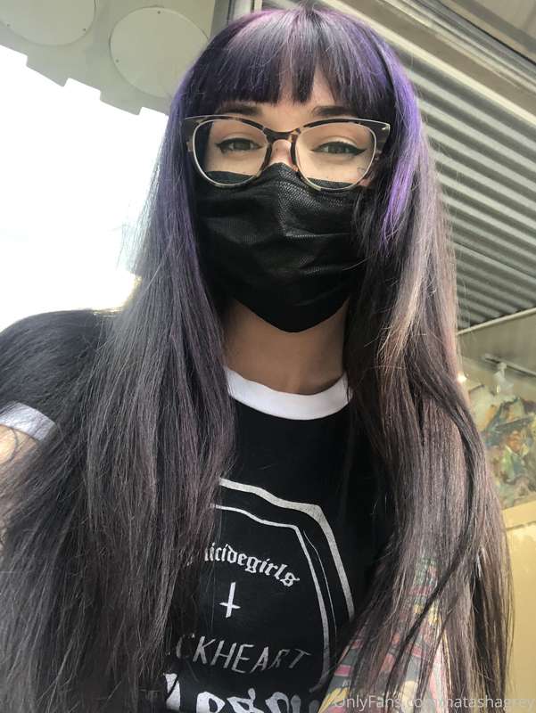 I got a haircut and feel like a whole new girl hehe 2