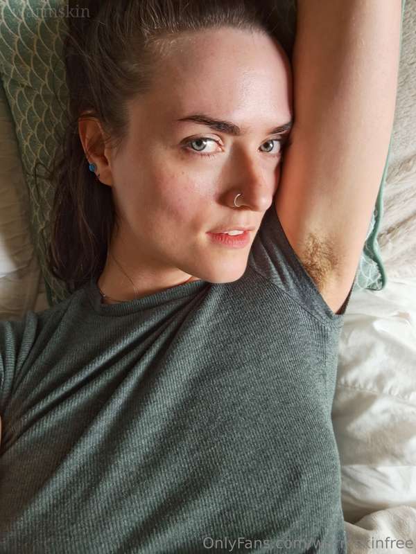 soft kisses on my pits <3 