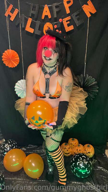 Let’s clown around 🤡 6