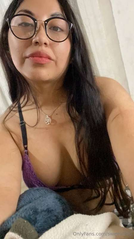 @hellenhotxxx  @hellenhotxxx 🔥An4l🔥VC 🔥S3xting🔥 💦💦 Your litt..