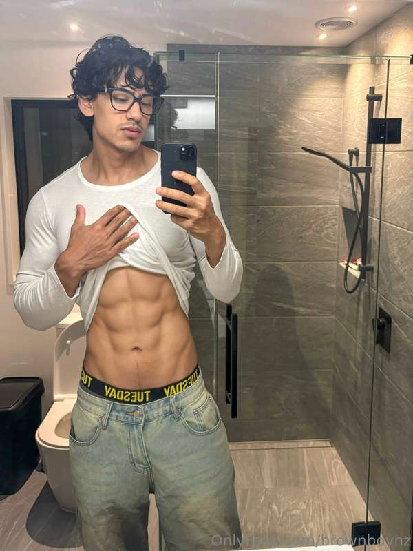 Brownboynz - Onlyfans - 19 Sep, 2024 8