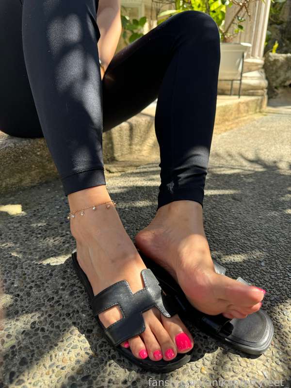 Anikaprettyfeet_ - Fansly - 26 Feb, 2024 30