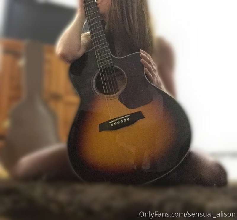 I got inspired by a french song yesterday, so I did this .. ..